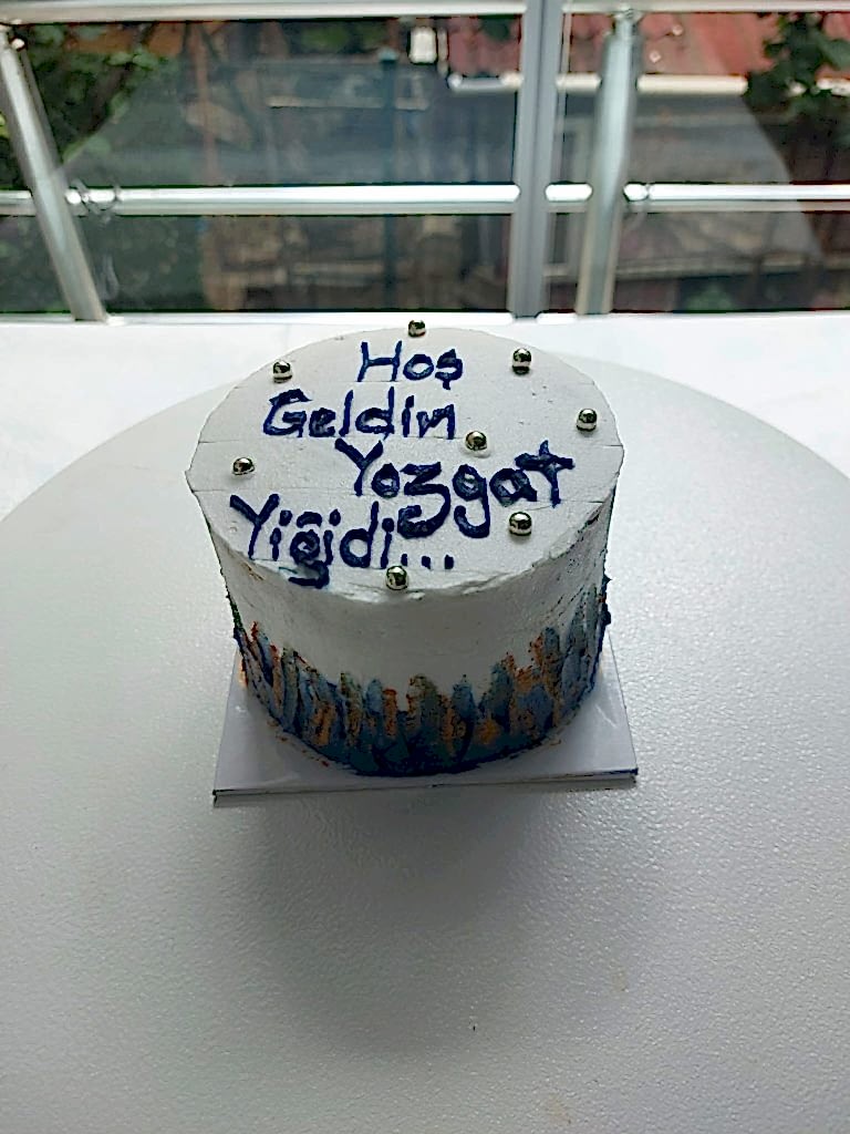 Aynı gün içinde teslim için 07:00 - 18:00 saatleri arasında sipariş verebilirsiniz
Not : Özel Tasarım Pastalar İçin 2 Gün Önce Sipariş Verebilirsiniz